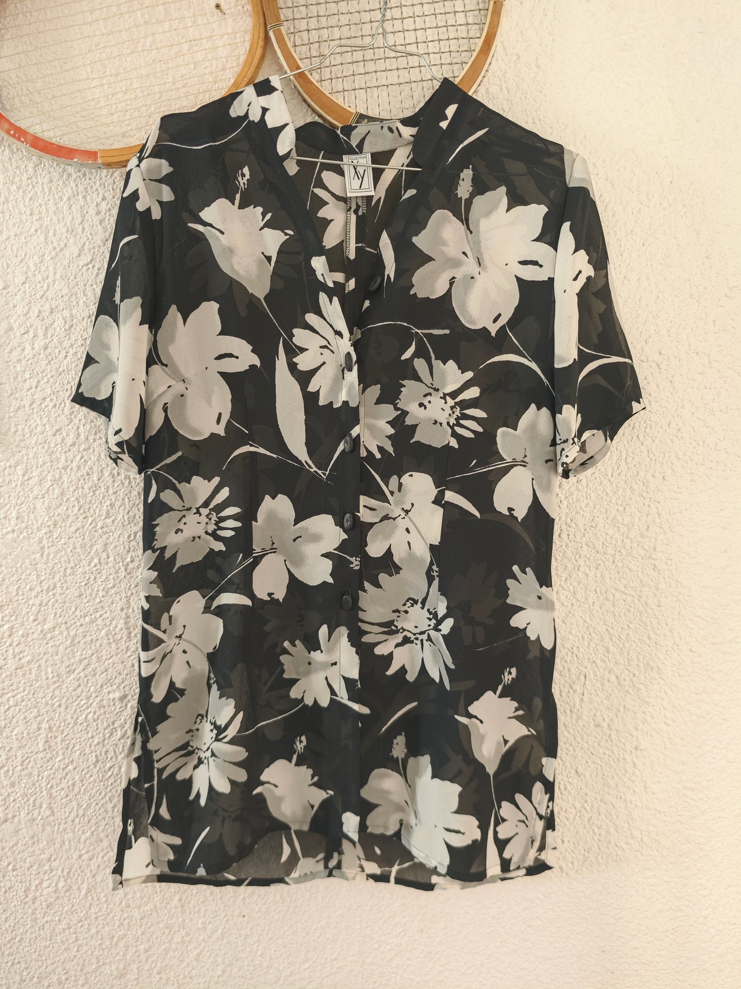 Chemise fleurie transparente