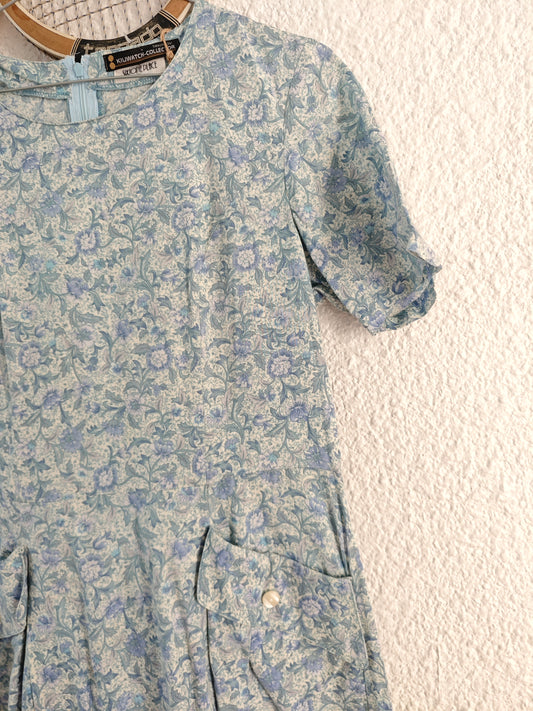 Robe fleurie bleue