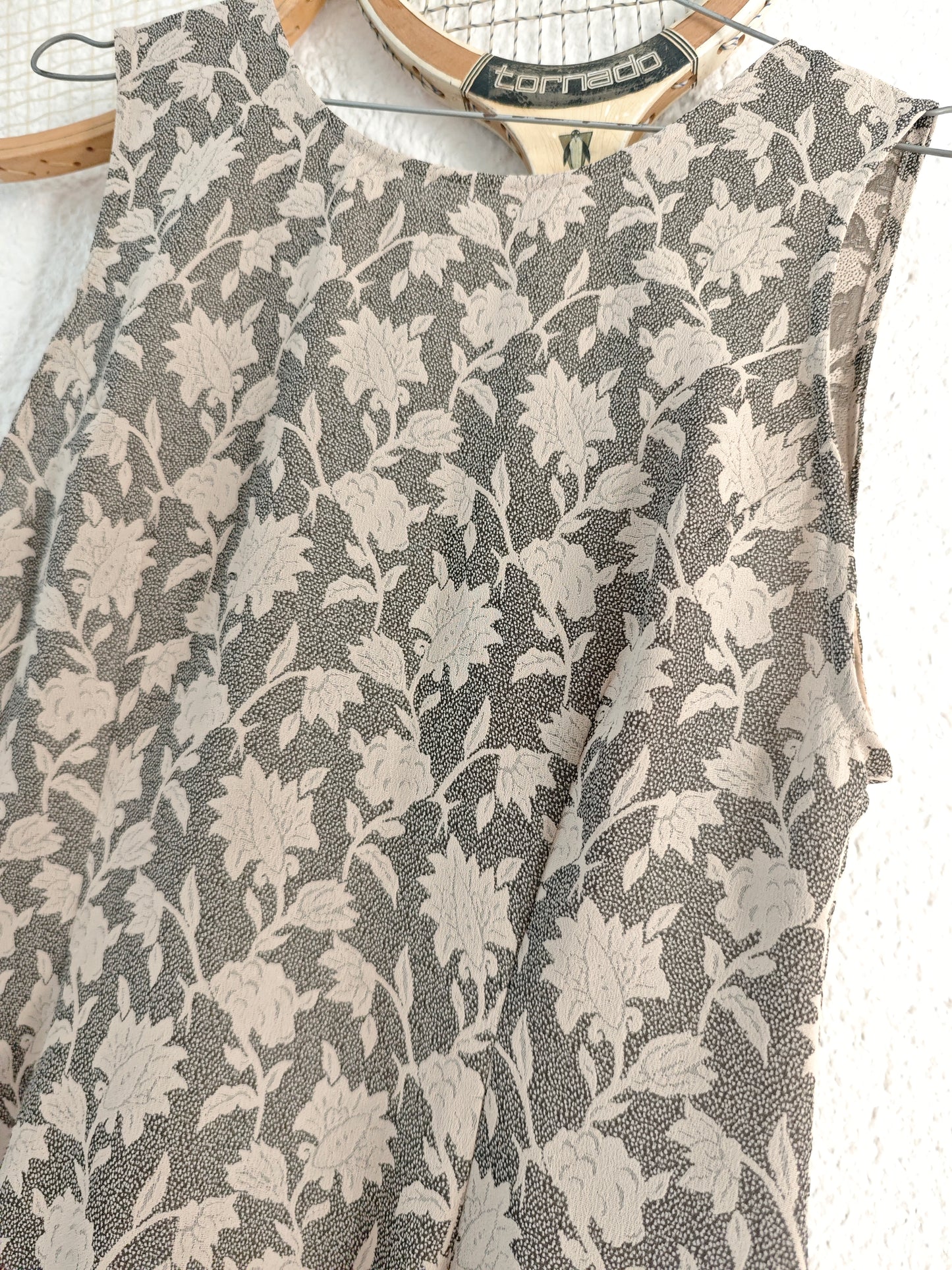 Robe fleurs noir beige